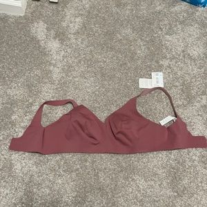 Like nothing LuLulemon bra